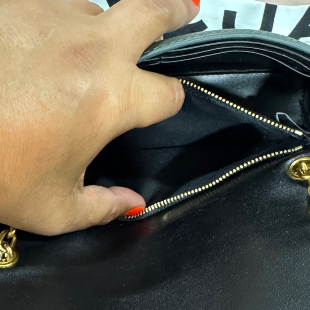 New Marc Jacob’s The Dual Chain Wallet - Picture 9 of 12